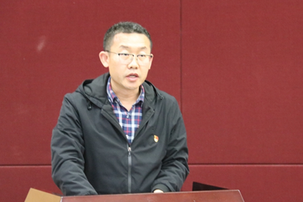 fd7a7a7ce46941e1a7c80463d6819f33.jpg 院党委副书记张永斌主持会议_副本.jpg